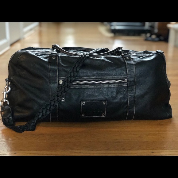 Men’s GUCCI leather duffle bag with braided strap - Picture 2 of 7